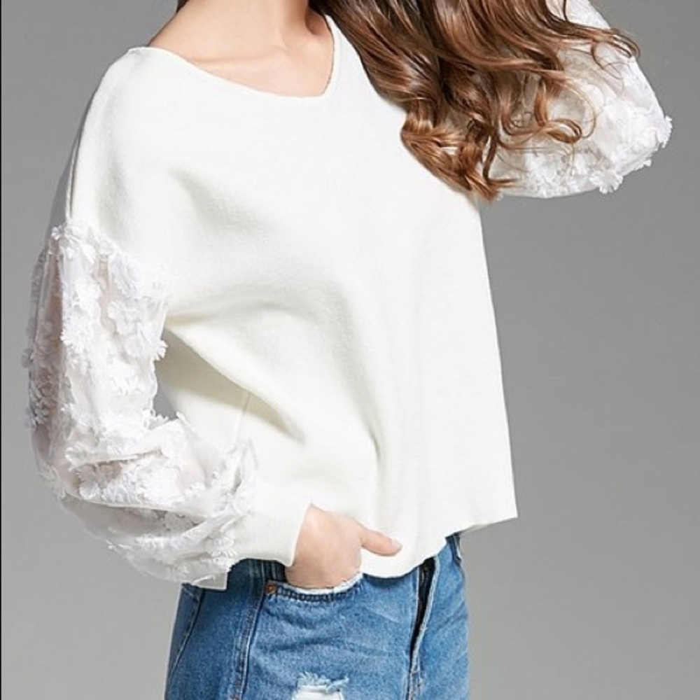 White V-Neck Sweater with Lace Sleeves - Picture 5 of 6